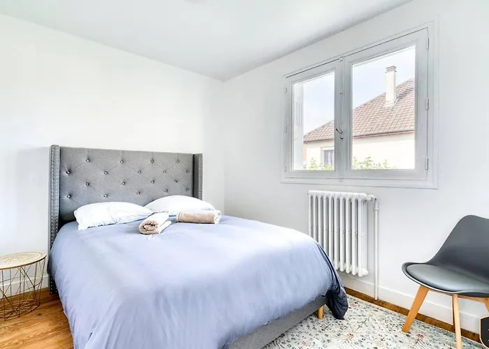 Grande Maison 160 M2 6 Chambres A Caen